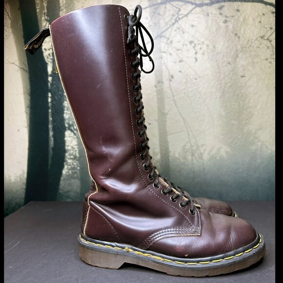 Dr. Martens 20 Eye Boots MADE IN ENGLAND Plum Tall Docs US 8 UK 6 RARE Vintage - Picture 3 of 12